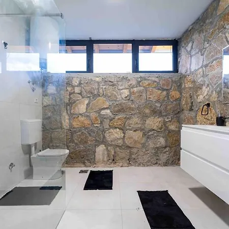 Willa Rijeka Zeta, Podgorica