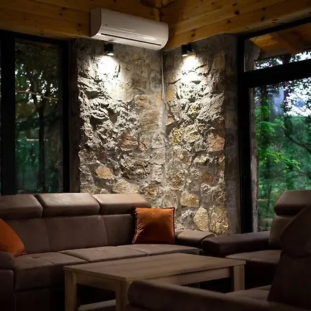 Villa Rijeka Zeta, Podgorica