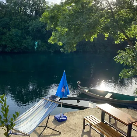 Rijeka Zeta, Вилла Подгорица